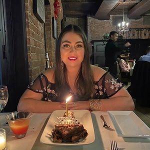 Meet your Posher, Alexandra